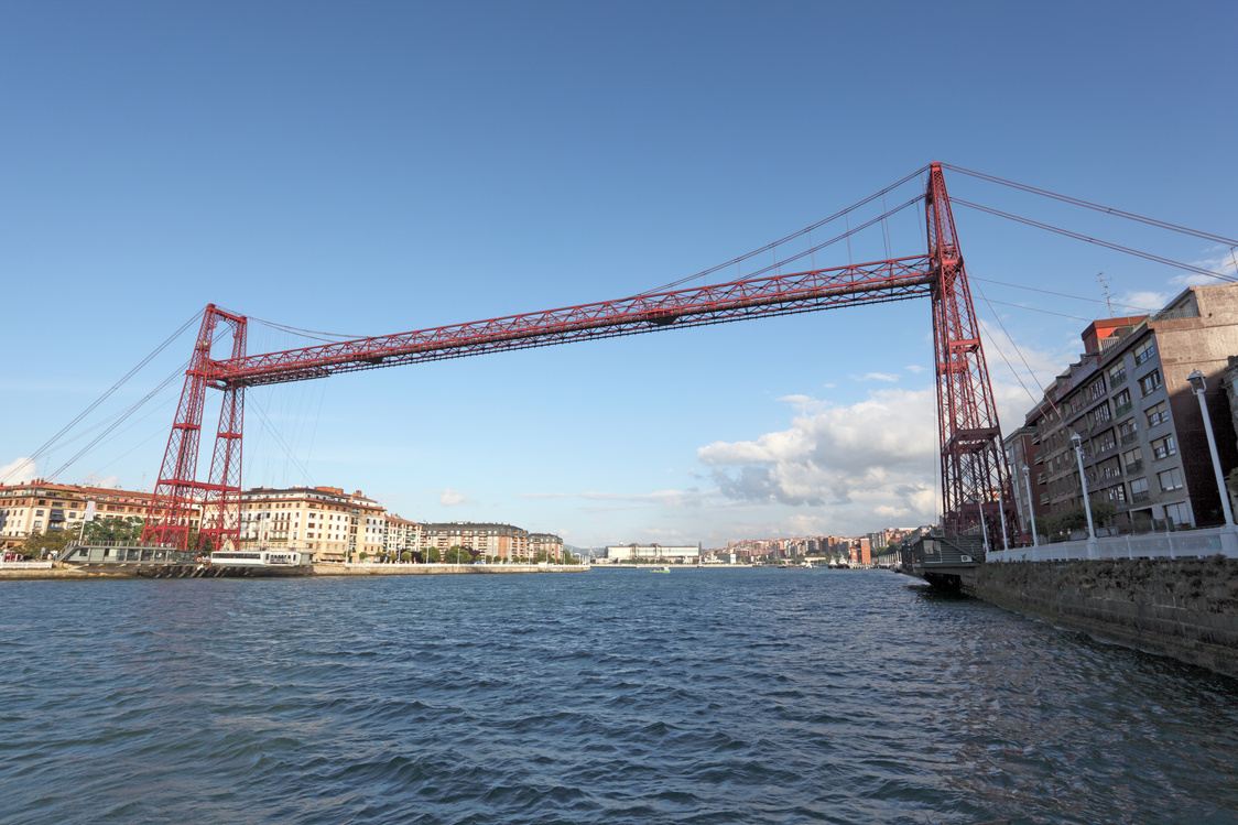 Puente Bizkaia entre Getxo y Portugalete